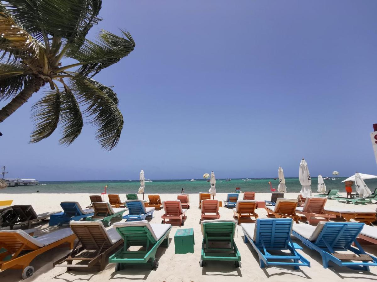 Coral Suites Beach Club & Spa Playa Los Corales Punta Cana Bagian luar foto